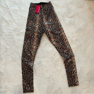 NWT Commando Faux Leather Animal Snake Legging